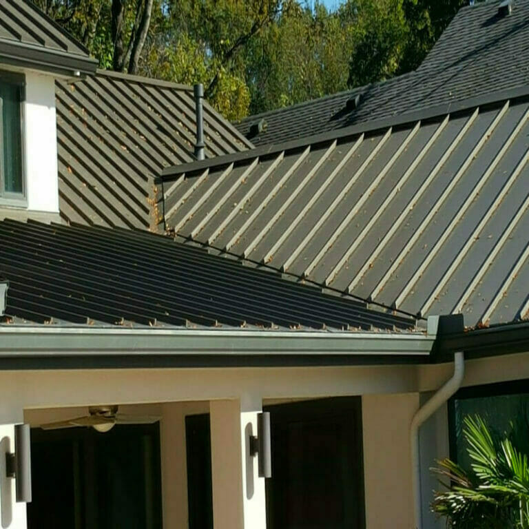 Metal roof installation by Athens Roofing in Baxter TX